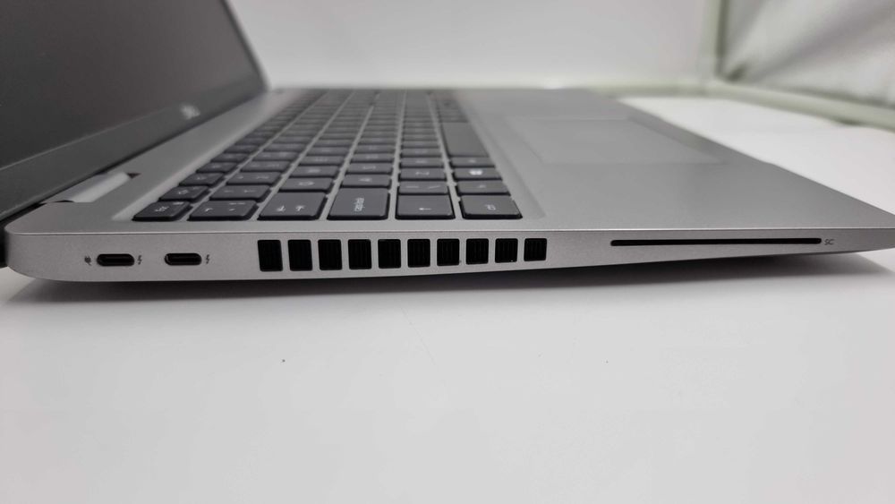 Laptop Dell Latitude 5520 [Amanet Club Caro]