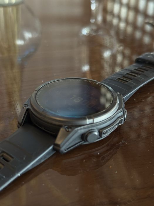 Garmin fenix 8 solar.
