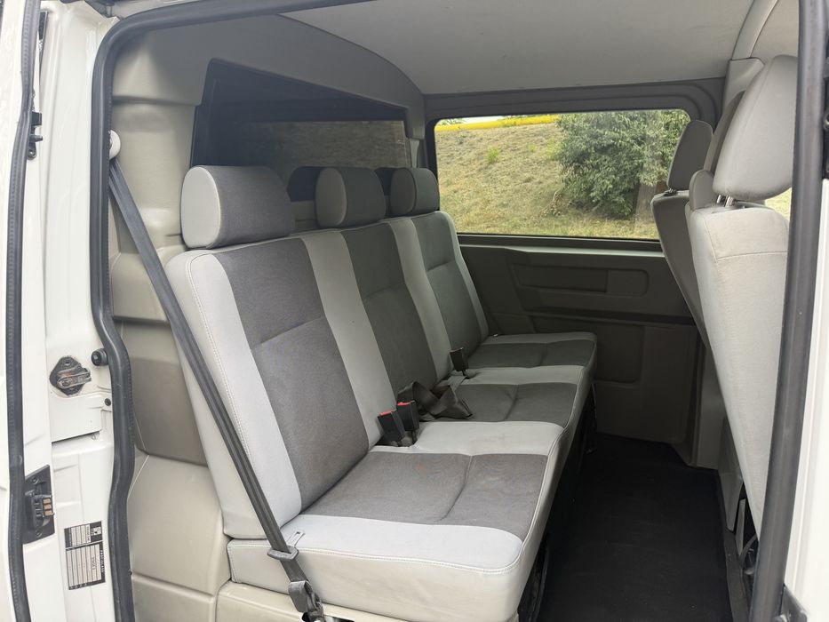 VW Transporter T5 Modelul Lung 2.0 Tdi Euro 5 cu 6 Locuri si Marfa
