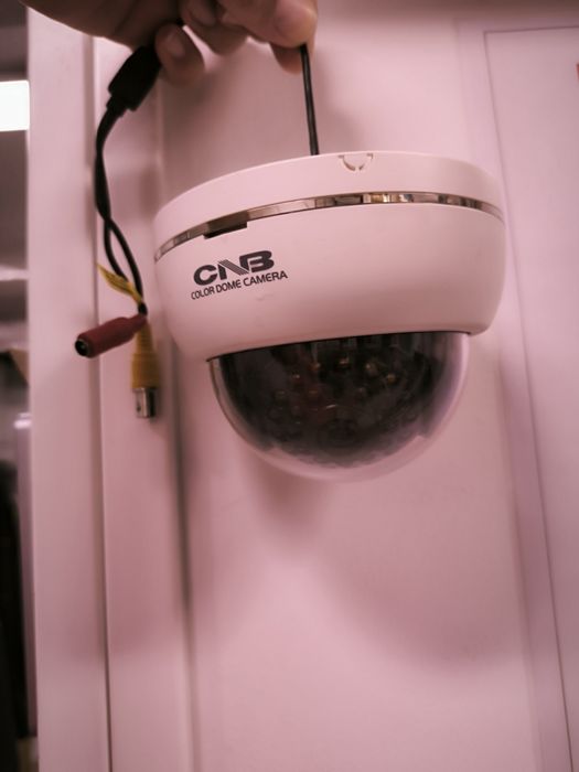 Цветна аналогова куполна камера 600TVL