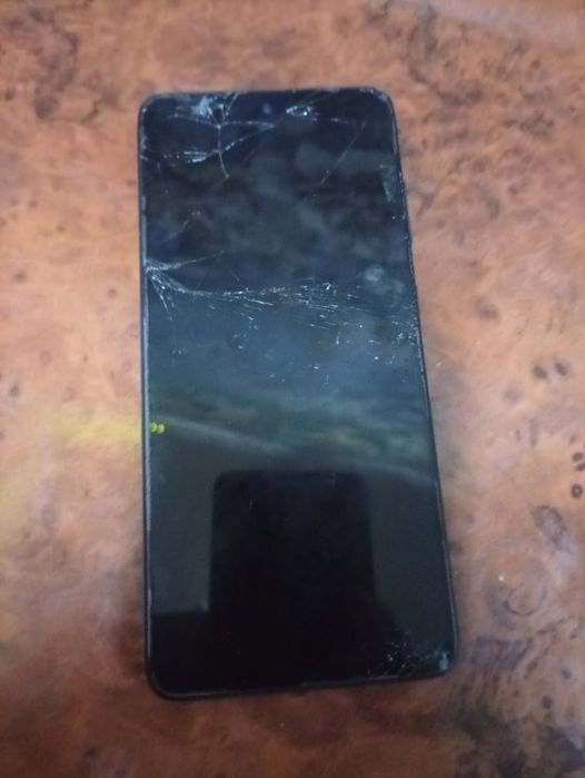 обмен на айфон 2 телефона