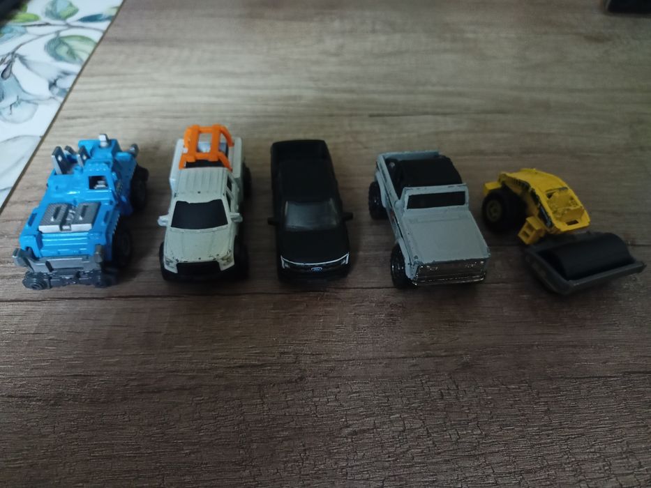 Мачбокс колички бг и други