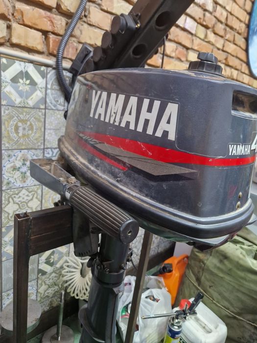 Продам лодку с мотором