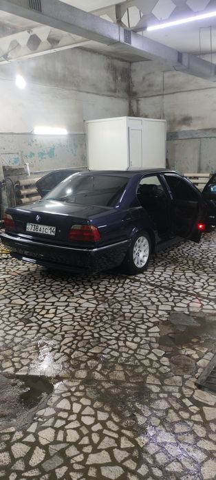 Продам бмв е 38 хор