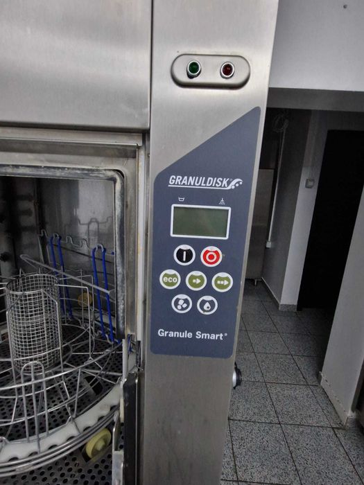 Echipamente– Mașină spălat vase Granuldisk + Cuptor MIWE pe vatră
