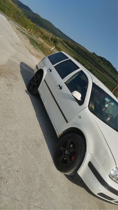 Golf 4 din 2001 de vanzare.