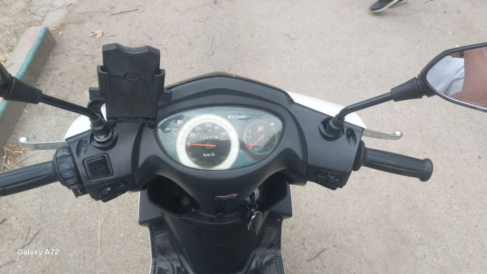 Скутер  Suuuzi  M8 срочно сатылады. Пробегы аз али жана