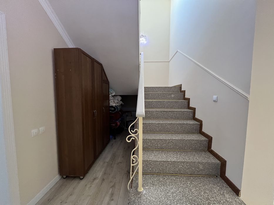 Шоқай көшесінен Коттедж