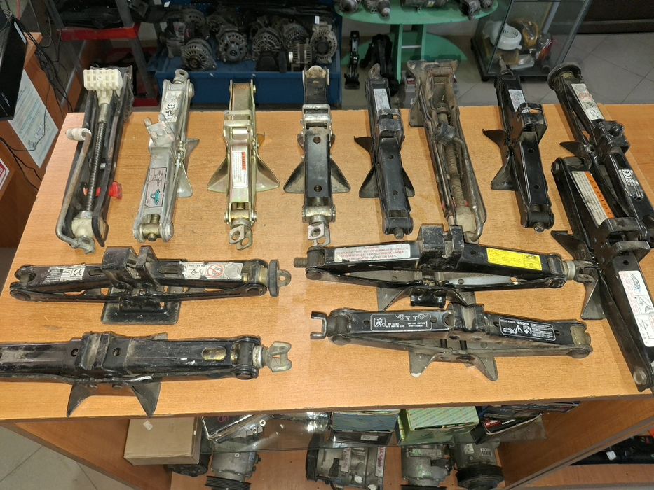 Cric roti auto originale