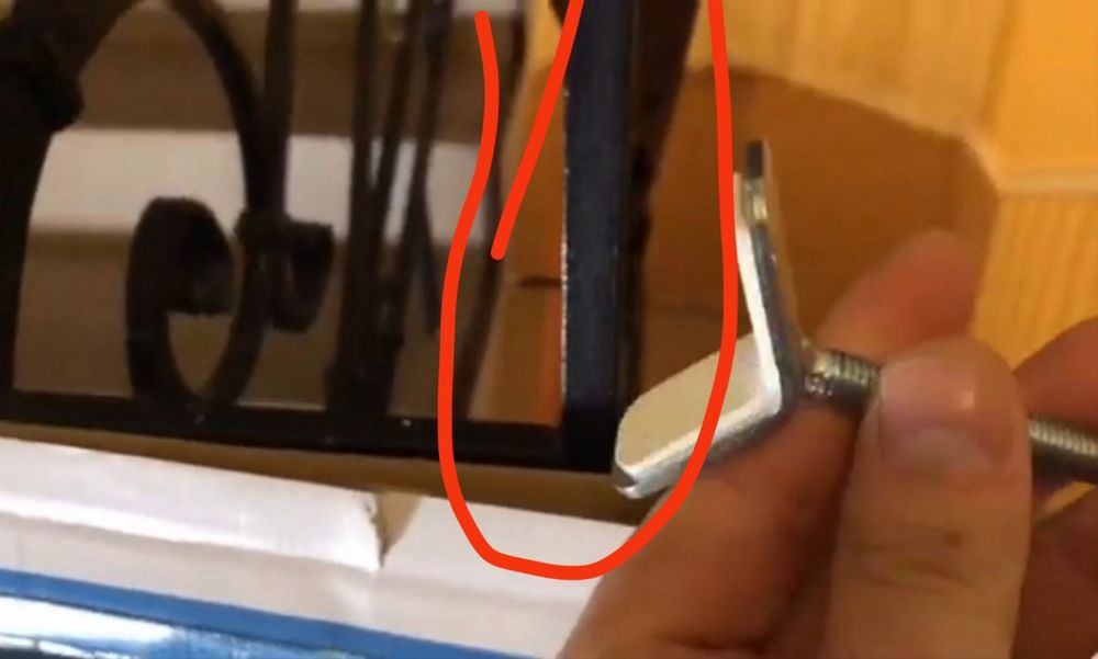 Барьер на лестницу от детей