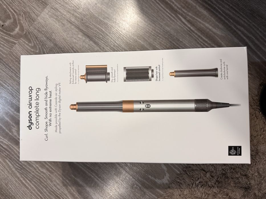 Продается фен Дайсон