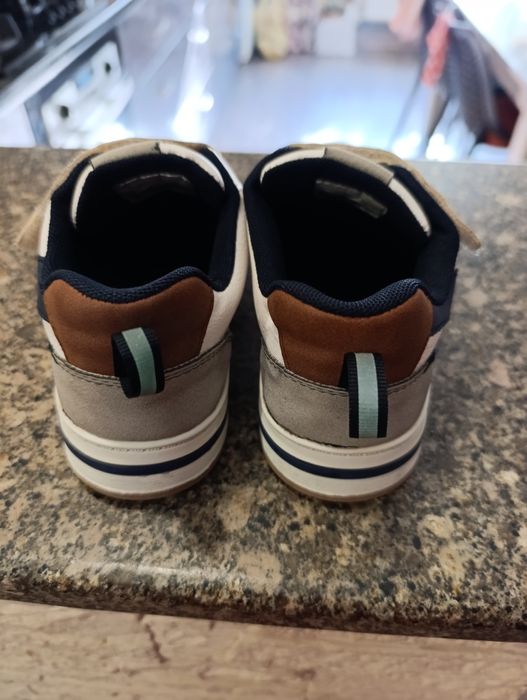 Кросовки демисезонные