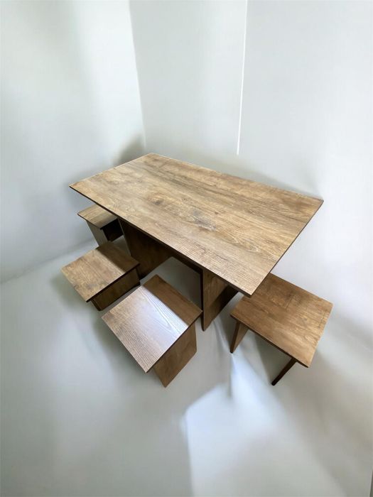 стол и стулья новый Астана