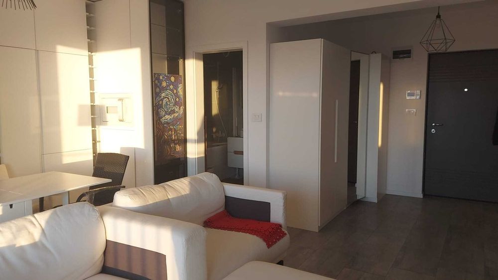 Apartament 2+1/2 camere de dat in chirie -  impecabil - Prima Shops - bloc nou - foarte spatios si luminos
