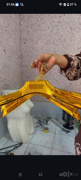 Продается вешылки и маникени