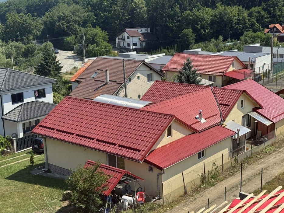 Tip Serviciu: Constructie acoperis nou, Curatare acoperis,