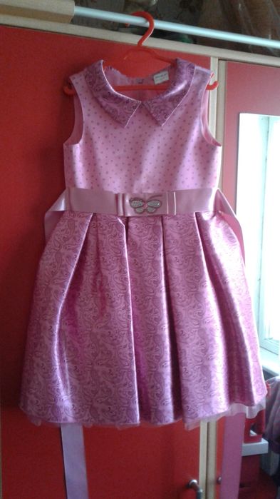 Платье новое с перчатками