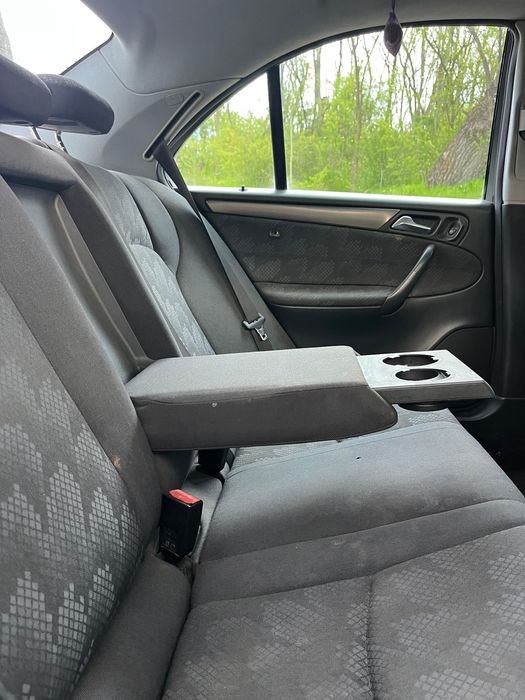 Mercedes-Benz C Mercedes C200 Kompressor, GPL, întreținut, rulabil zilnic, preț corect