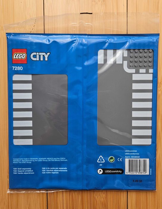 Set LEGO 7280 SIGILAT intersectie si drum drept (sosele placi de baza)