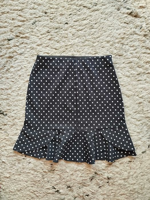 Стилна пола Asos с десен на точки