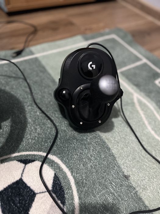 Logitech G29+shifter за PS4/PS5 u PC + гаранция