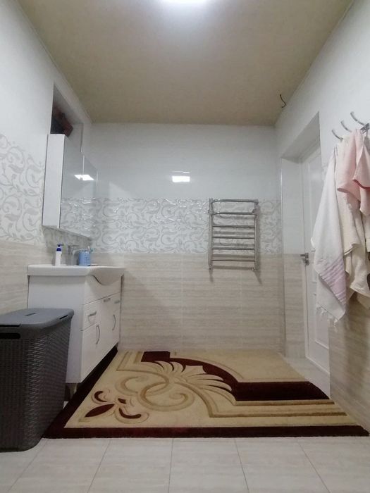 Обод махаллада 8 сотокли уй сотилади