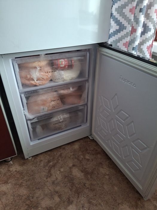 Продам холодильник