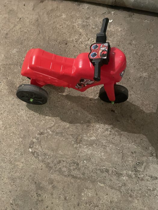 Motocicleta copii cu trei roti