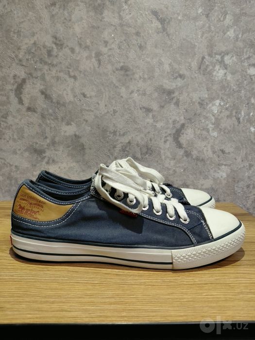 Оригинальные кеды Levi’s