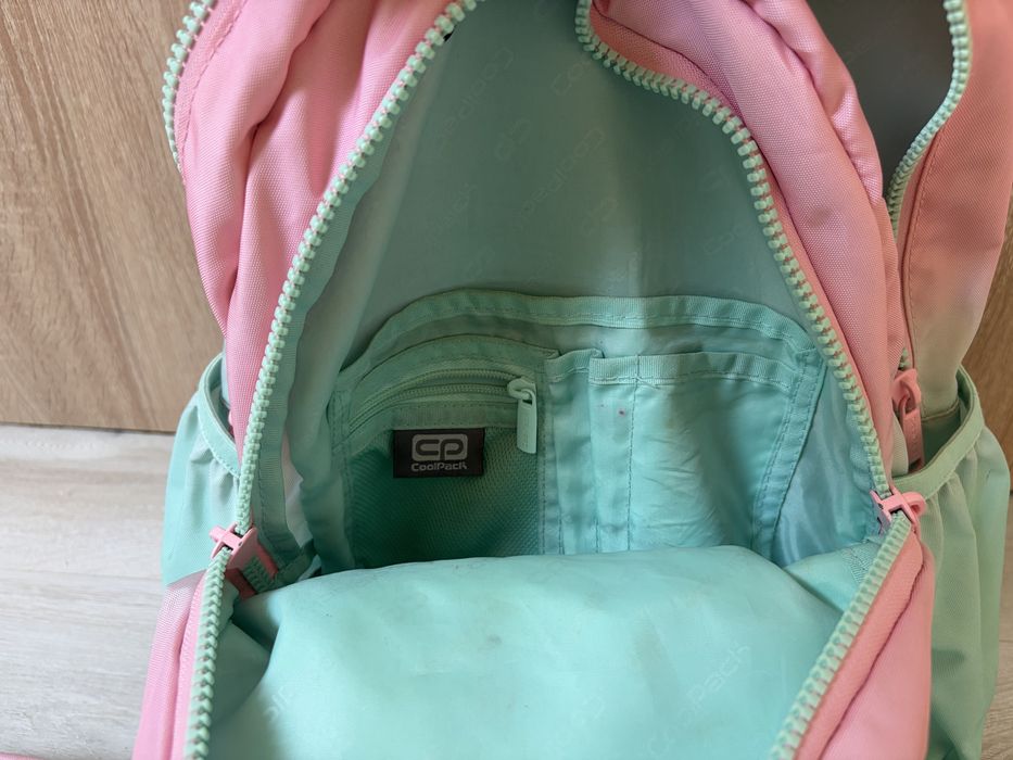 Раница Coolpack с много аксесоари