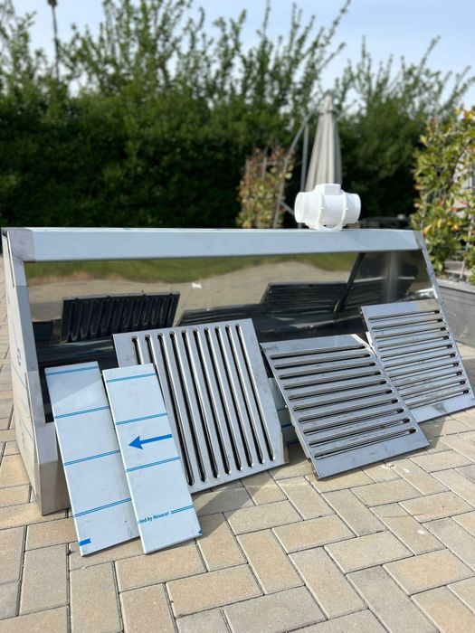 Hotă profesională inox cu motor inclus – NOUĂ – preț redus