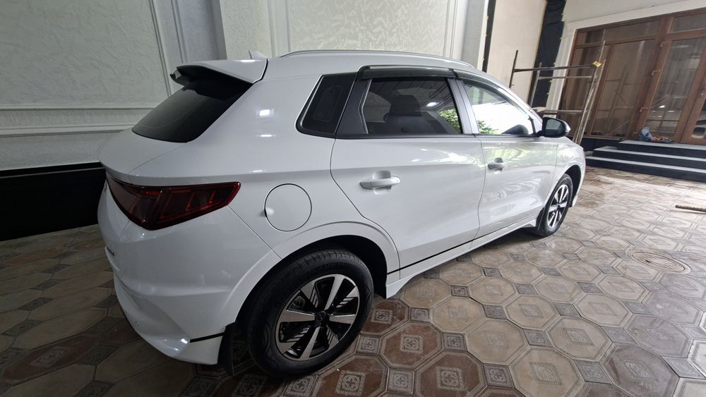 BYD e2 седан 2024йил
