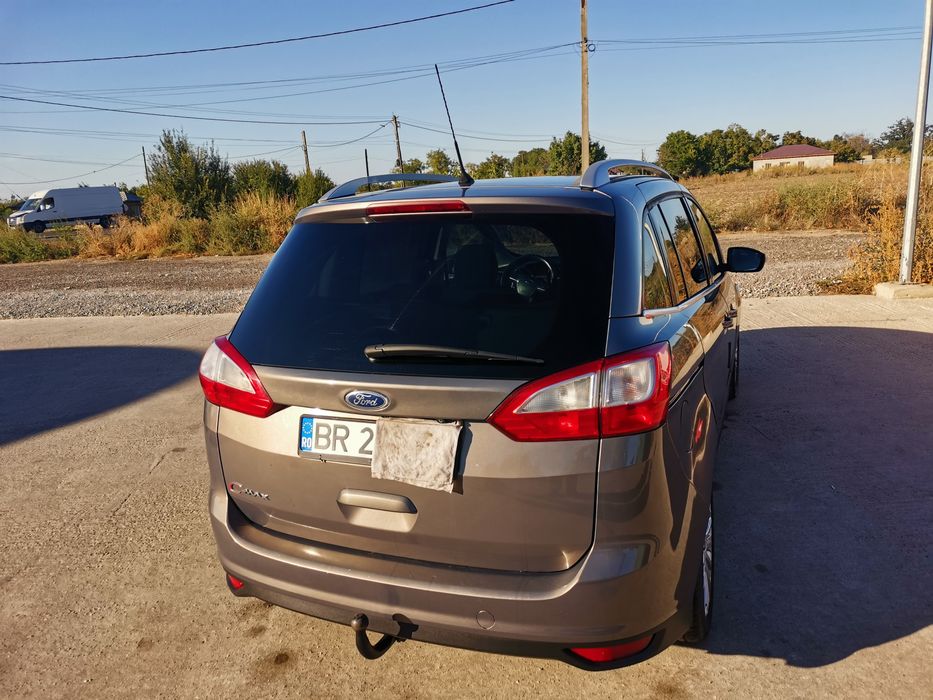 Ford Grand C - max-7 locuri
