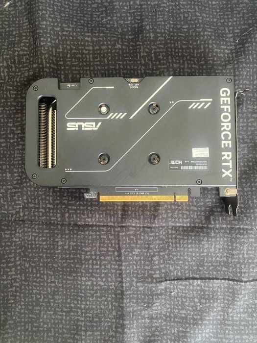 Placa Video Asus RTX 5050 8GB