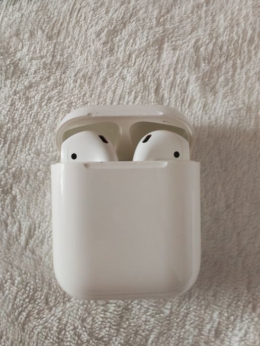 Продам наушники airpods 2