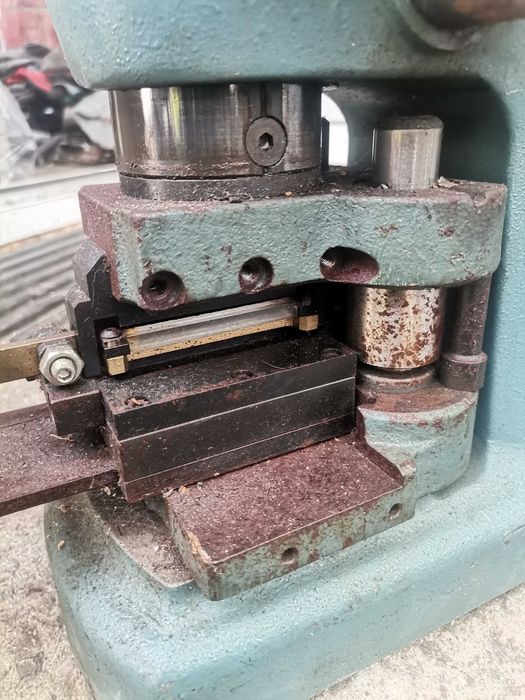 механична настолна  преса