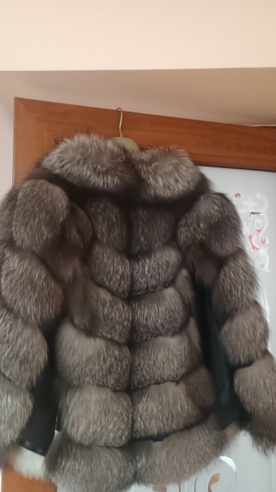 Haina de vulpe argintie,noua,cu inserții piele ,marimea L mărime M-L,f