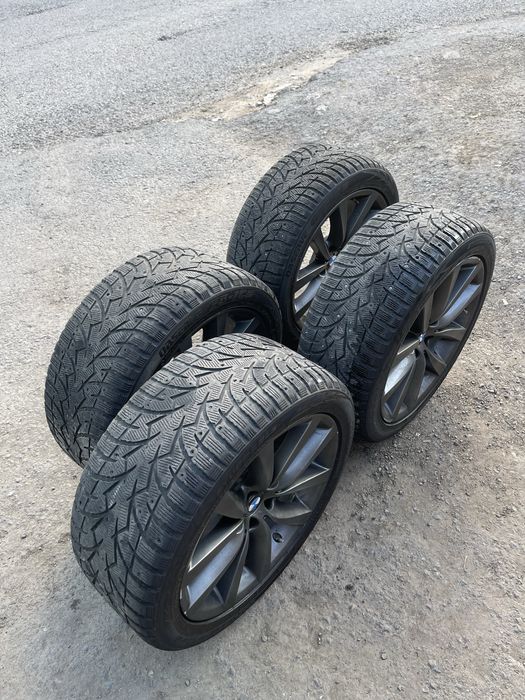 Зимний шини с дисками 245-45R19