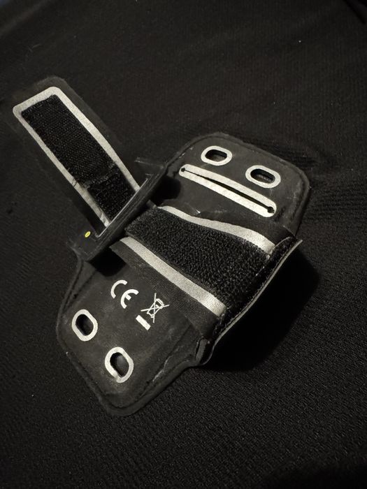 Водоусточив кейс за смартфон