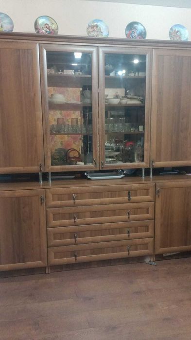 Кухонный сервант