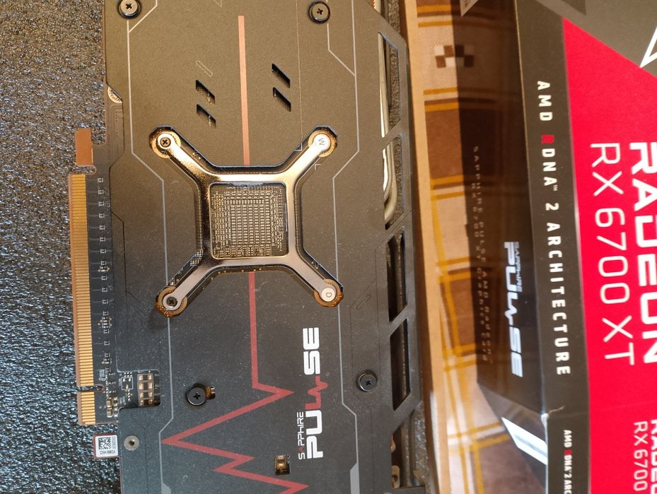 Видео карта AMD Sapphire RX6700XT 12GB