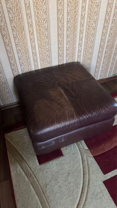Продам диван с пуфом