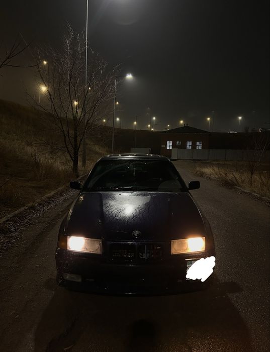 Продаю bmw e36 318i