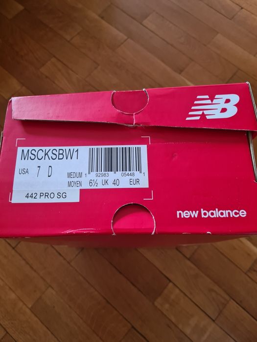 Професионални бутонки New Balance номер 40