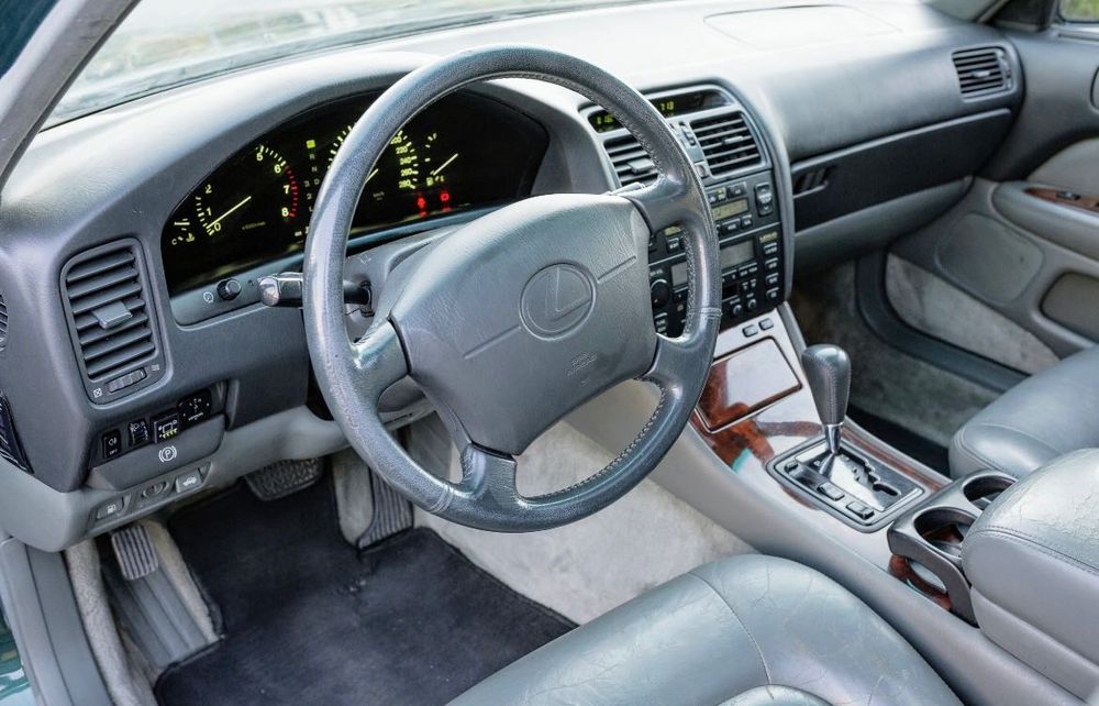 Lexus ls400 /Лексус