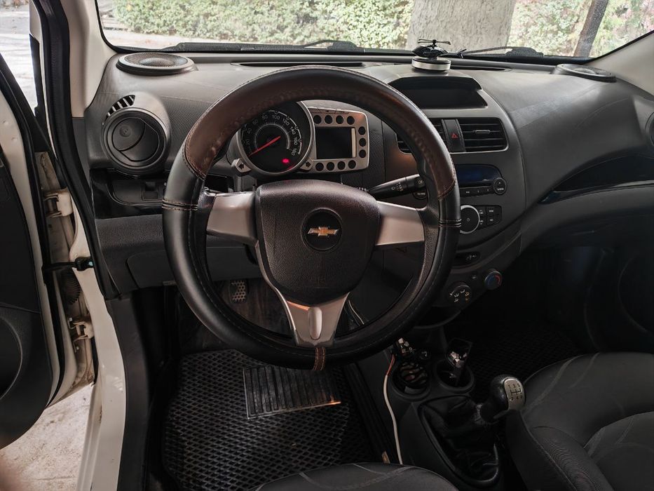 Продам автомобиль Спарк 2 поз.