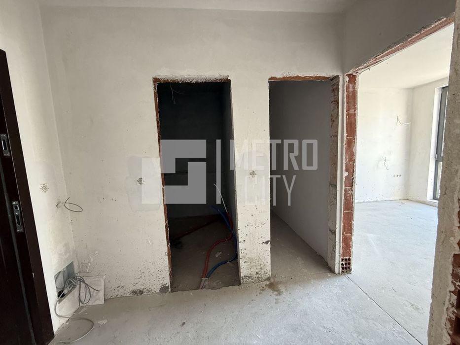 Продава се Двустаен апартамент в София, Младост 3 - 66 кв.м за 2258 €/кв.м - Снимка #4