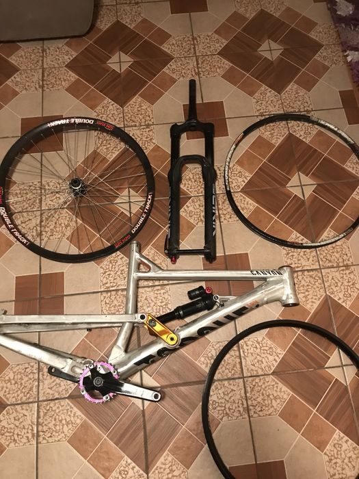 vand piese mtb urgent