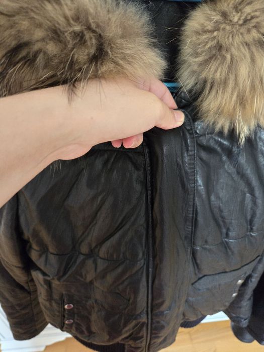 Короткая кожаная куртка