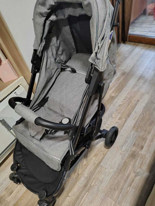 Детска количка сгъваема